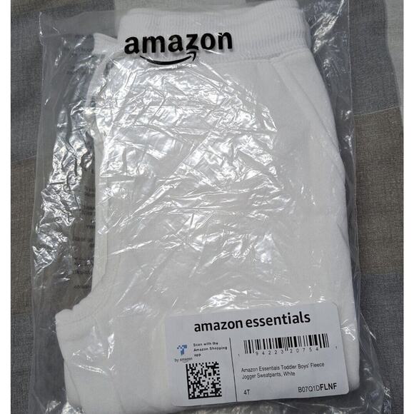 Amazon Essentials Toddler Boys' Fleece Jogger Sweatpants Size 4T, White - Picture 8 of 11
